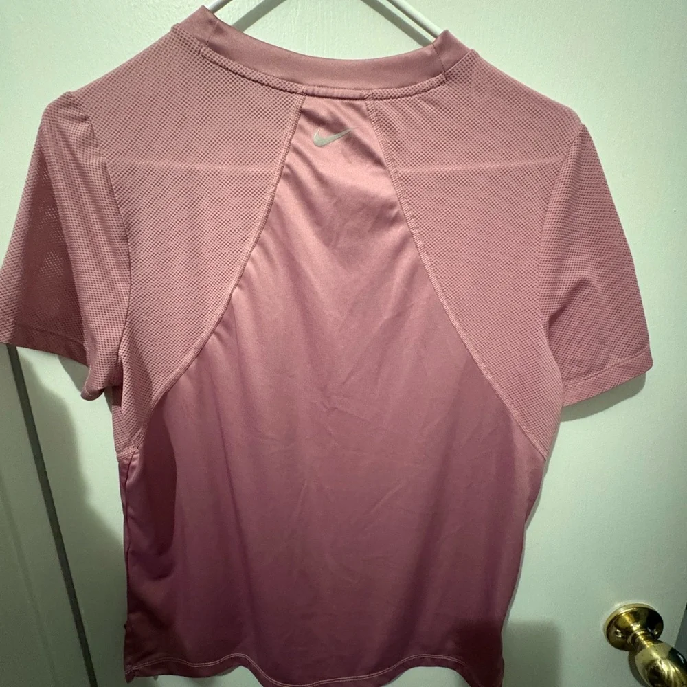 Nike Dri-FIT Pink Running Shirt - Picture 3 of 5